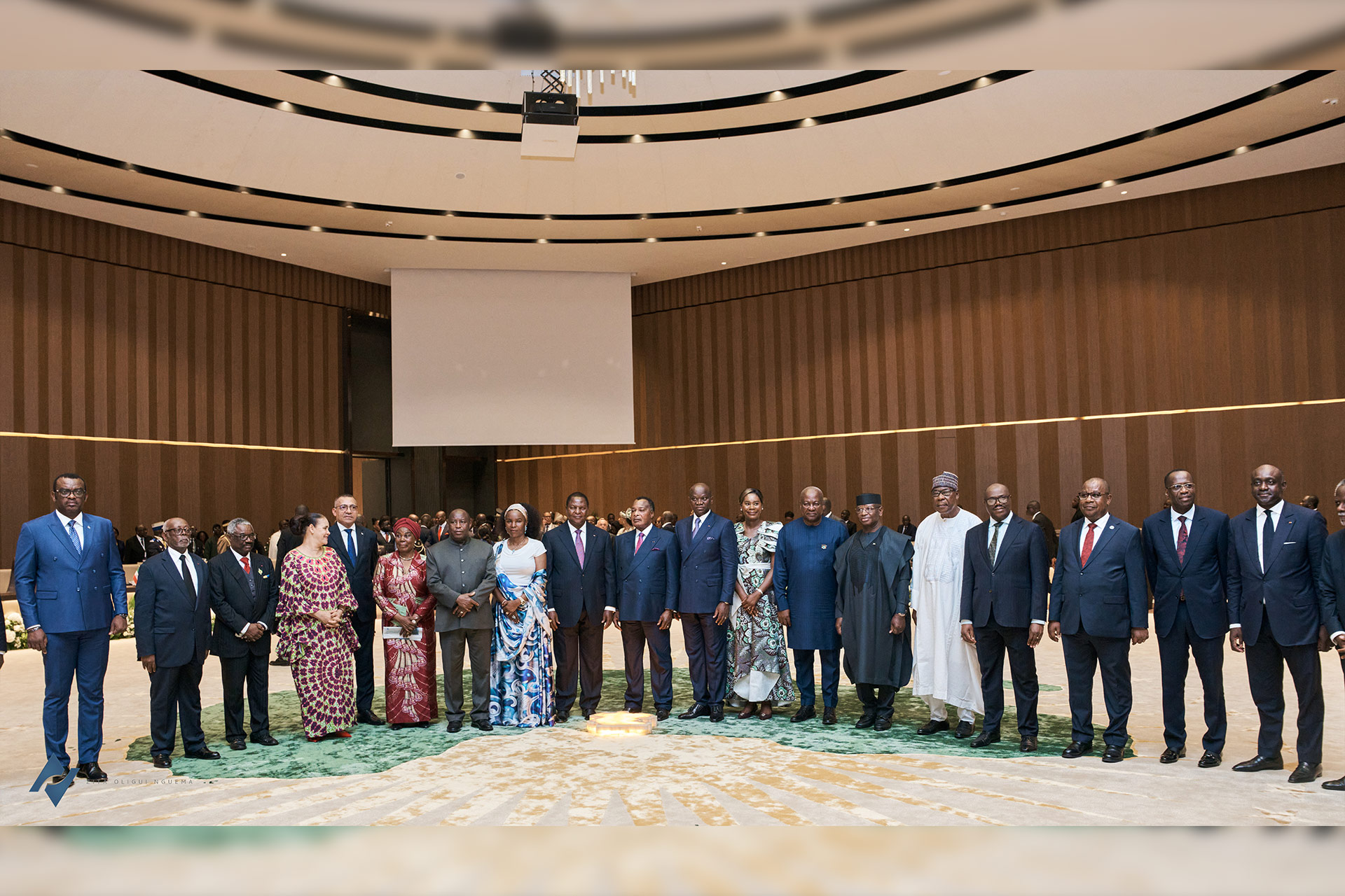 Accueil des chefs d’état pour l'Inauguration du Palais des Congrès Omar Bongo Ondimba